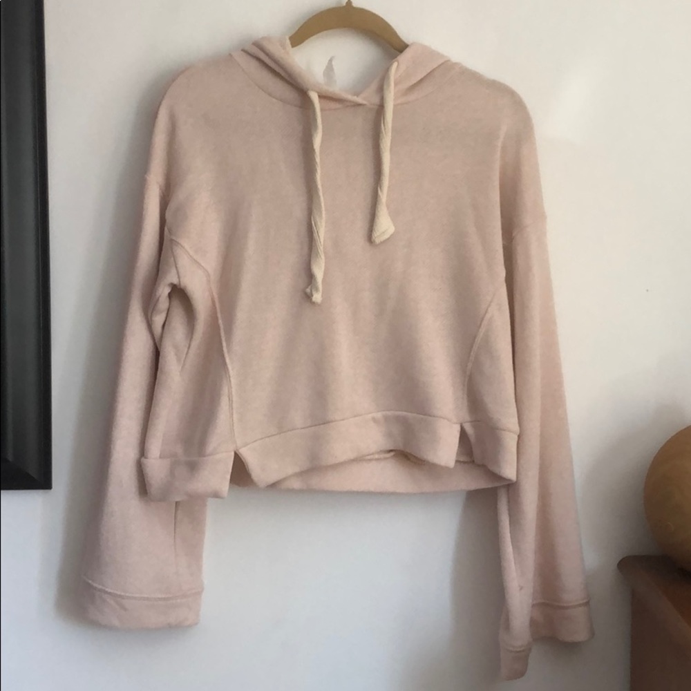 Light Pink Pillow Sleeve Crop Hoodie